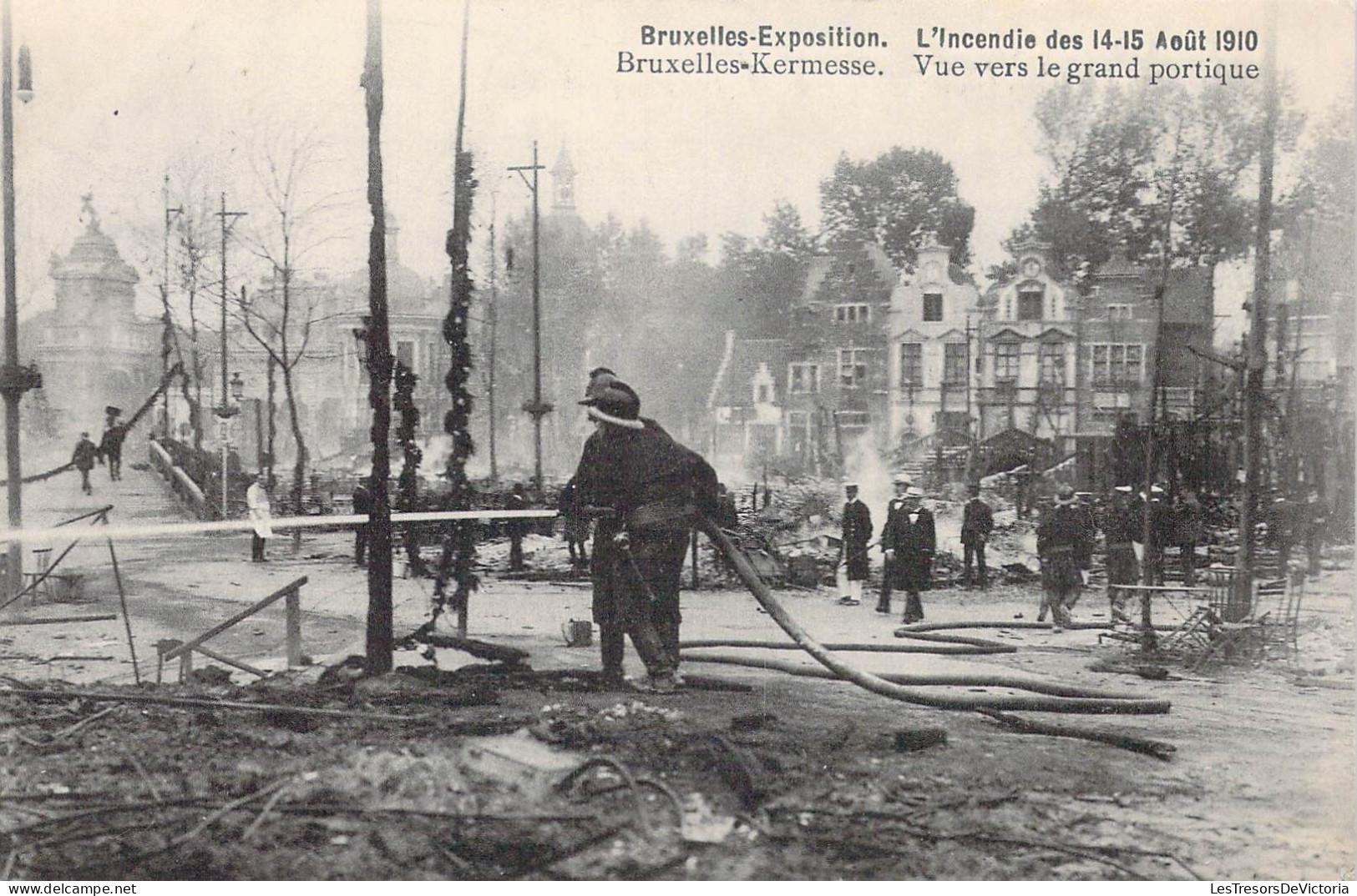 BELGIQUE - Bruxelles-Exposition - L'Incendie Des 14-15 Août 1910 - Vue Vers Le Grand Portique - Carte Postale Ancienne - Universal Exhibitions