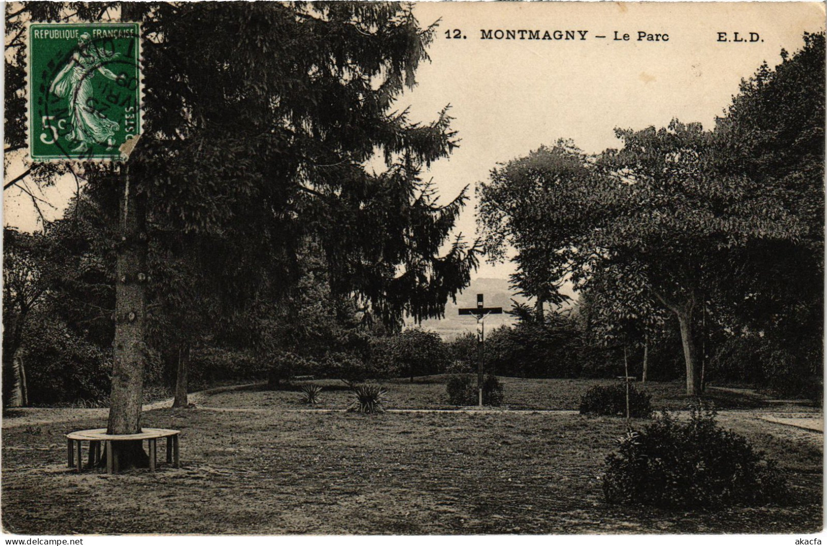 CPA Montmagny Le Parc FRANCE (1307726) - Montmagny