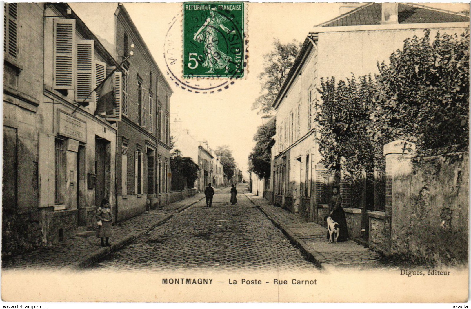 CPA Montmagny La Poste, Rue Carnot FRANCE (1307729) - Montmagny