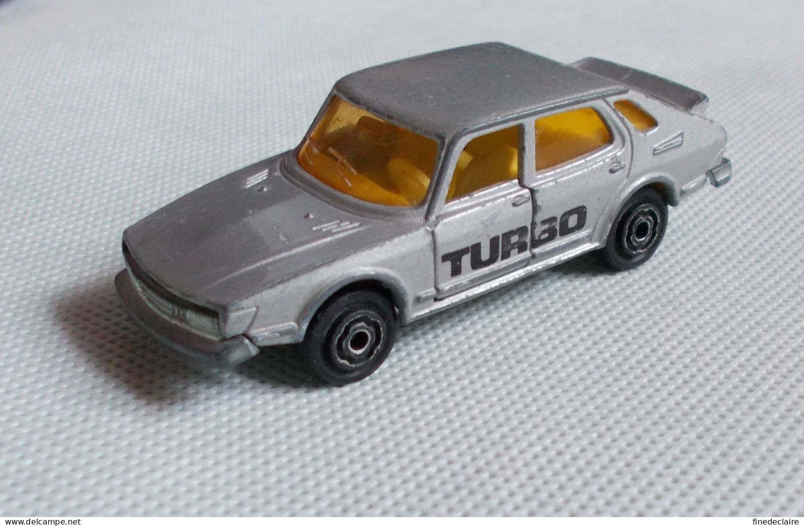 Voiture - Volvo SAAB Turbo Grise Majorette - N° 284- Ech: 1/62 - Autres & Non Classés