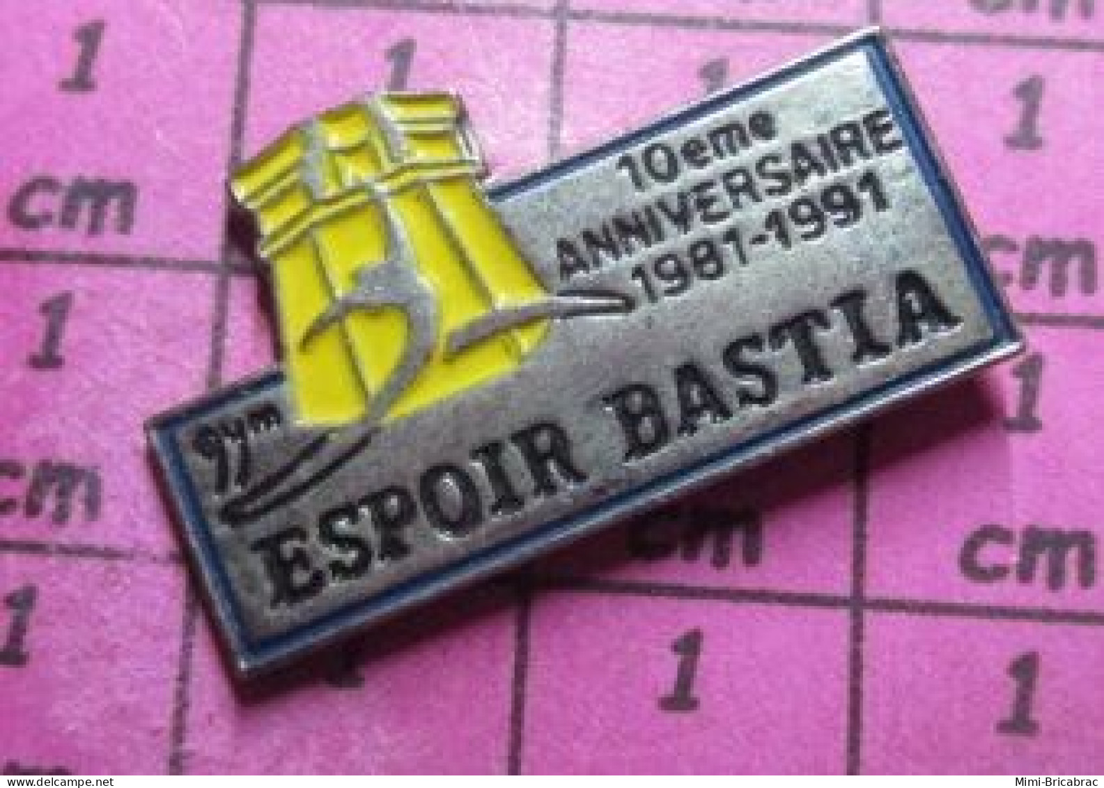 721 Pin's Pins / Beau Et Rare / SPORTS / 10e ANNIVERSAIRE ESPOIR BASTIA 1981 1991 CLUB GYMNASTIQUE - Gymnastique