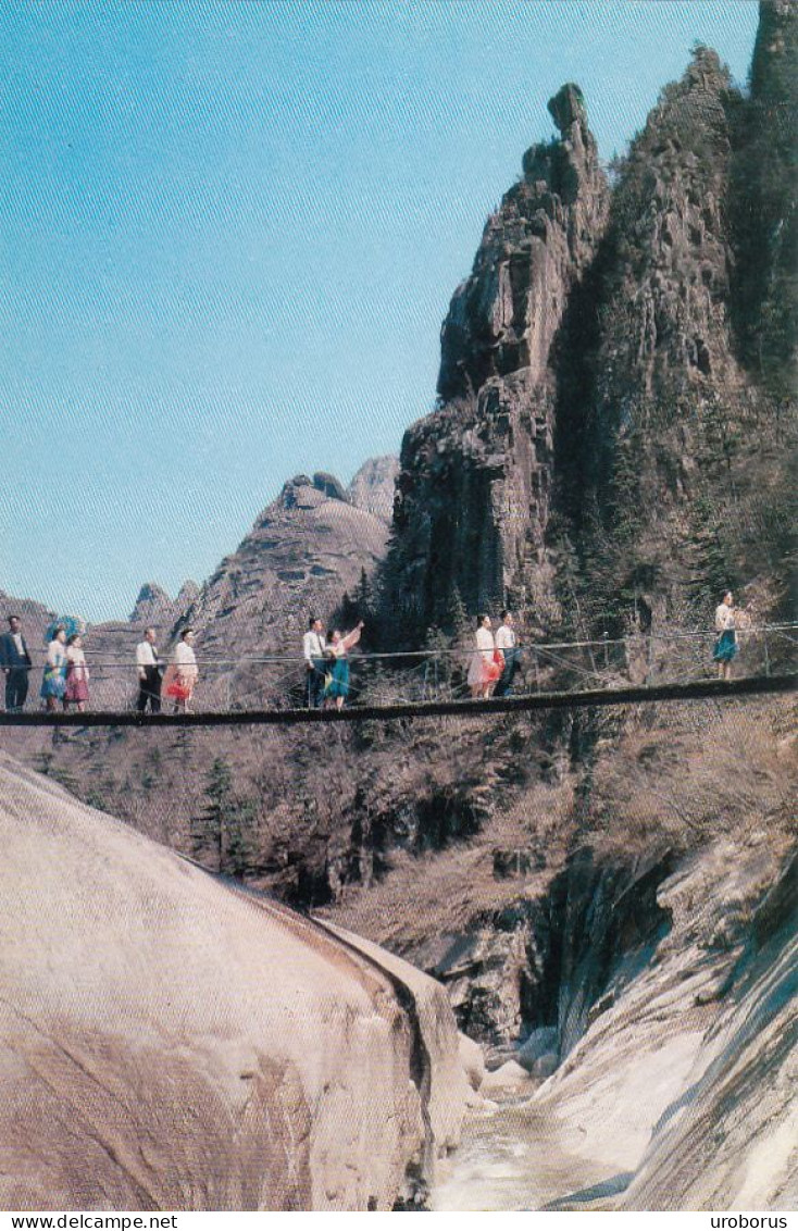 NORTH KOREA - Mt Kumgang-san - A Route To Kuryong Pool - Corea Del Norte