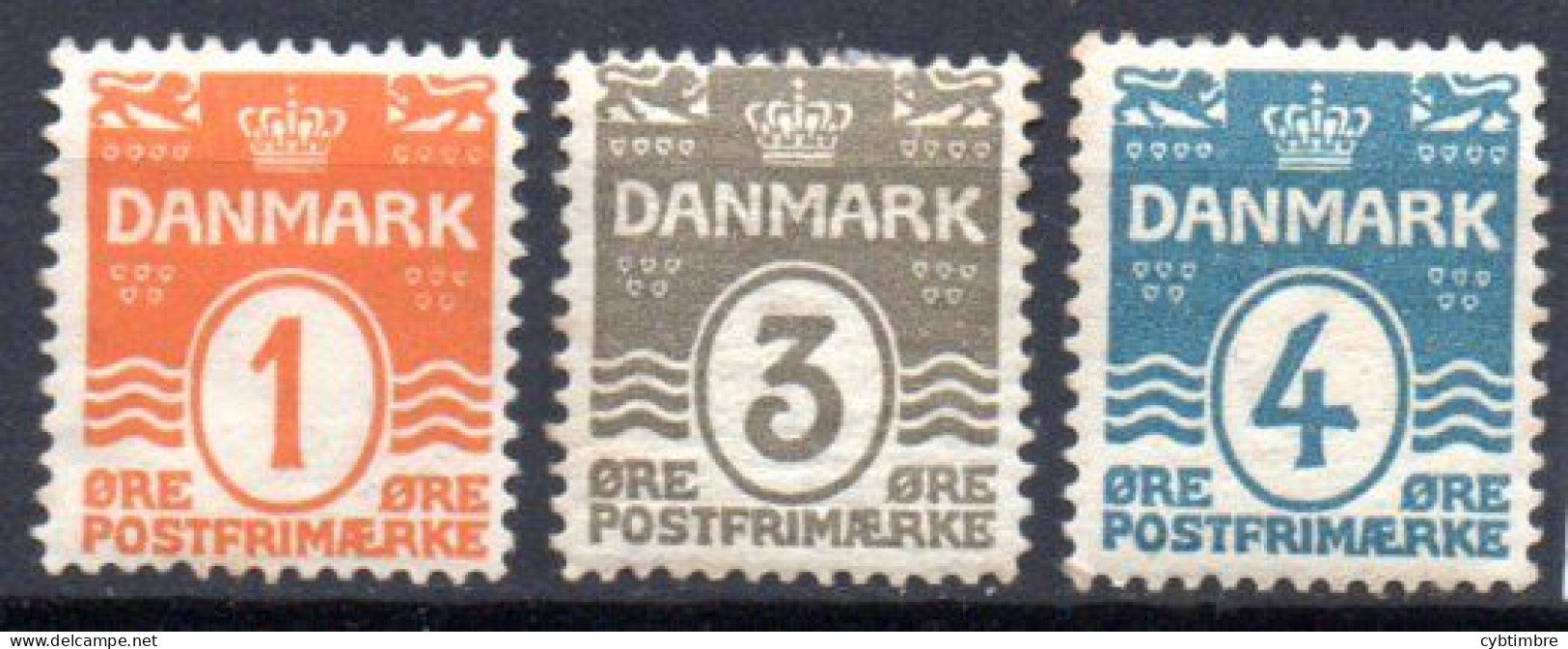 Danemark: Yvert N° 48-50-51*; Petites Rousseurs  Cote 18.00€ - Unused Stamps