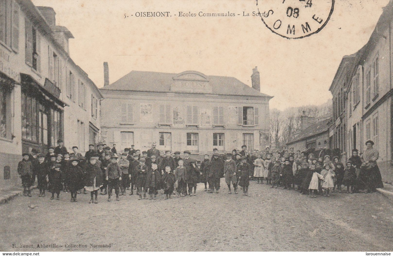 80 - OISEMONT - Ecoles Communales - La Sortie - Oisemont