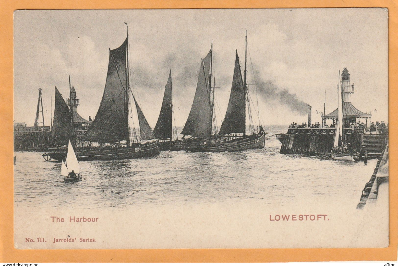 Lowestoft UK 1906 Postcard - Lowestoft