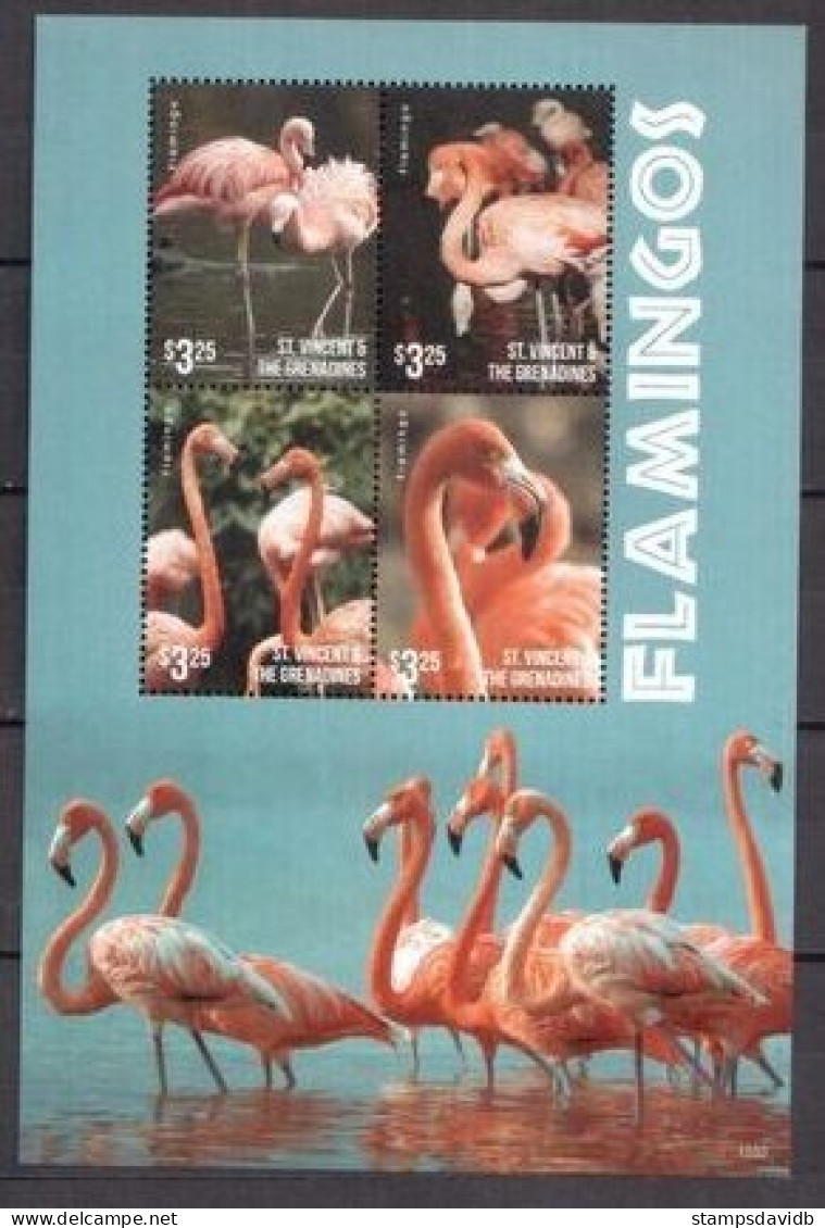 2015 St Vincent Grenadines 7593-7596KL Birds / Flamingos 12,00 € - Flamencos