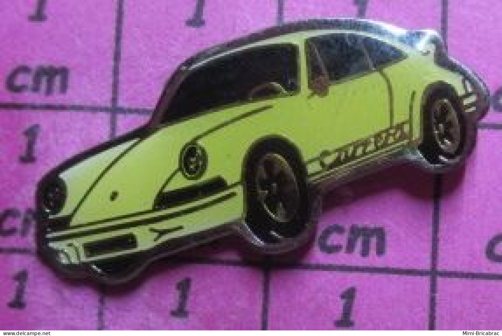 1218a Pin's Pins / Beau Et Rare / AUTOMOBILES / PORSCHE CARRERA CREME - Porsche