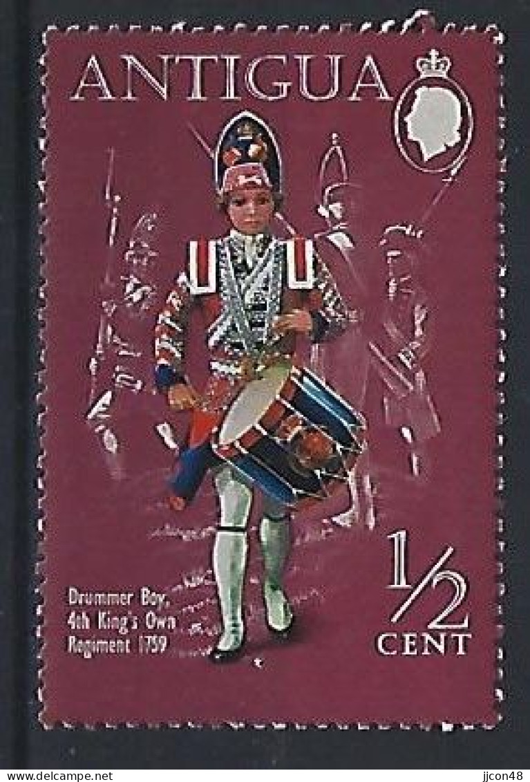 Antigua 1970  Military Uniforms (**) MNH - 1960-1981 Autonomie Interne