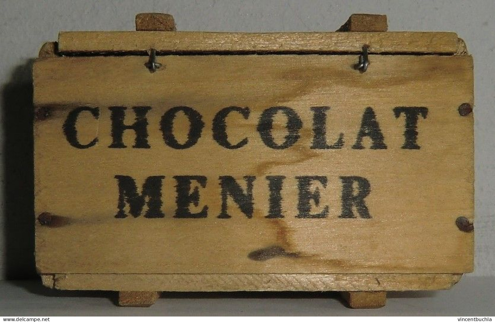 Ancienne Petite Boite En Bois Transport Chocolat Menier état Neuf - Schokolade