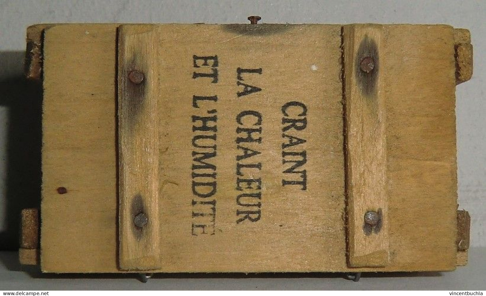 Ancienne Petite Boite En Bois Transport Chocolat Menier état Neuf - Chocolat