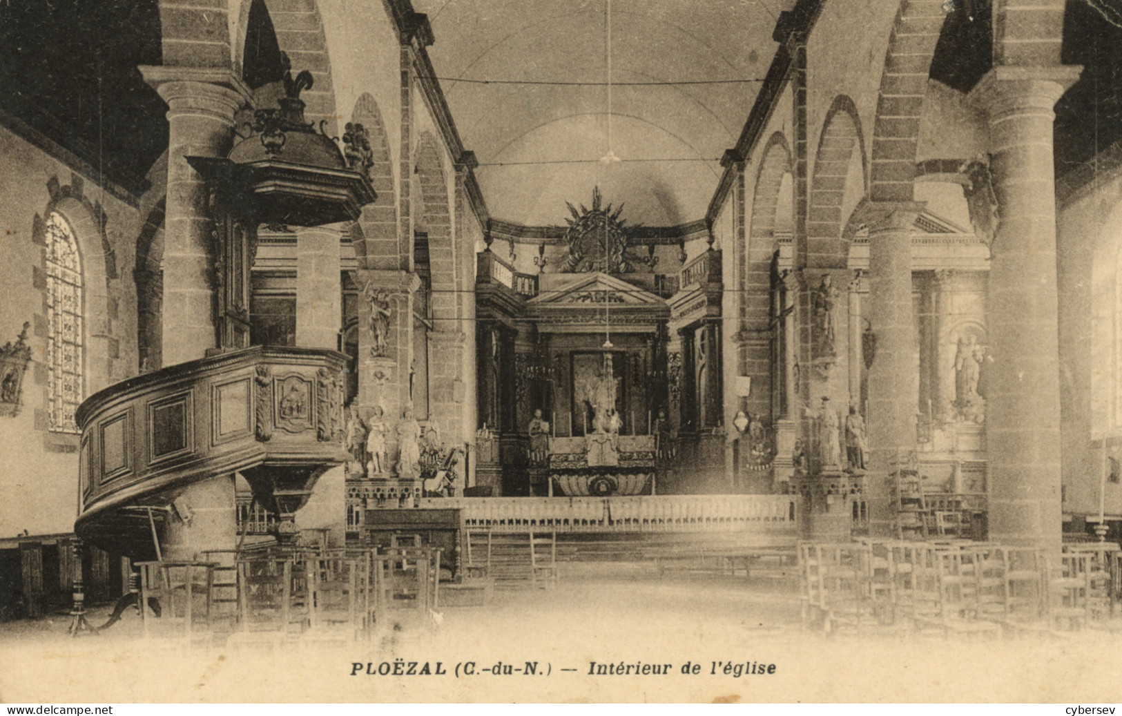 PLOEZAL - Intérieur De L'Eglise - Ploëzal