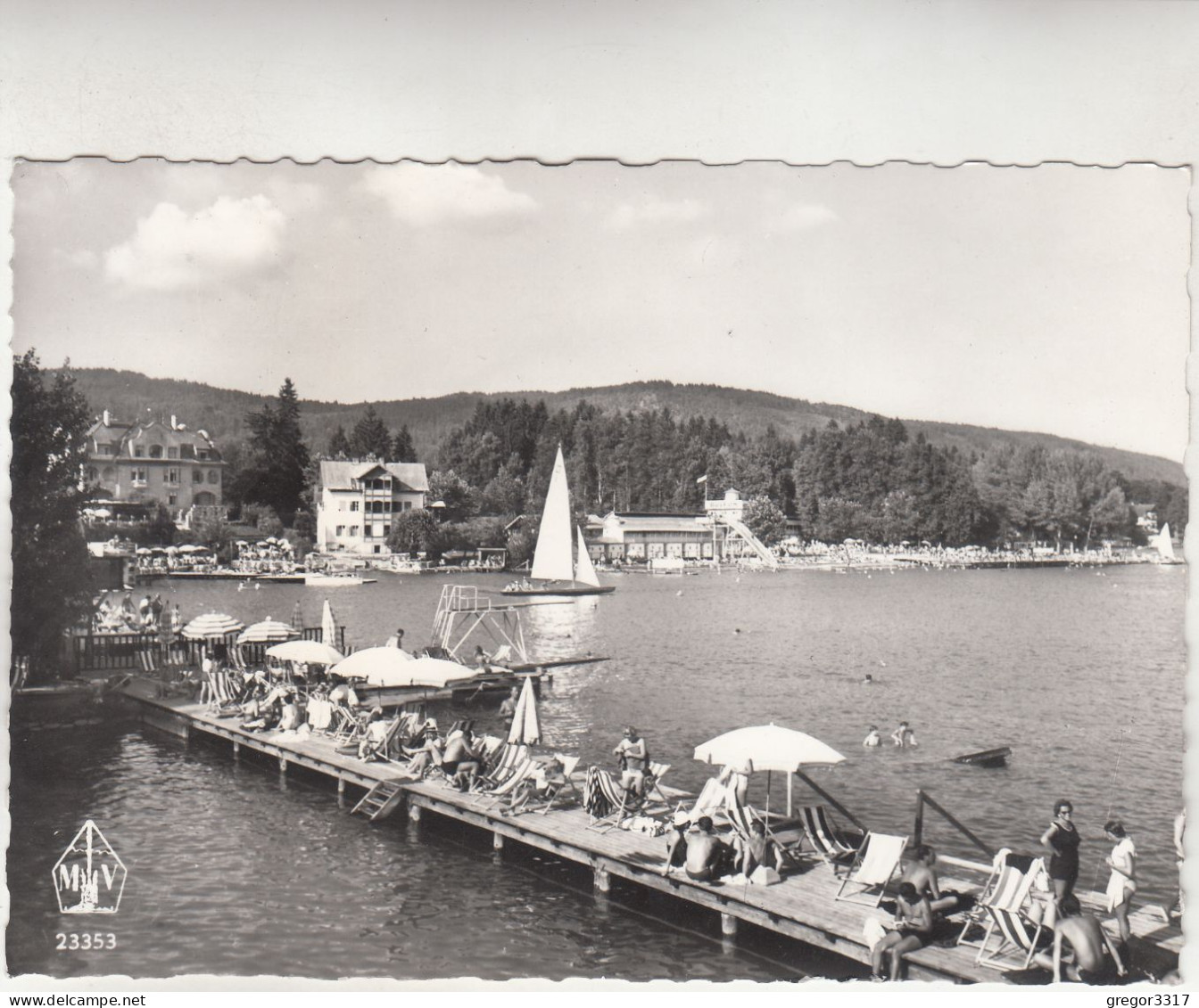 D651) VELDEN Am WÖRTHERSEE - Blick Vom Schloßbad Auf Bulfon - Strandbad Kärnten - - Velden