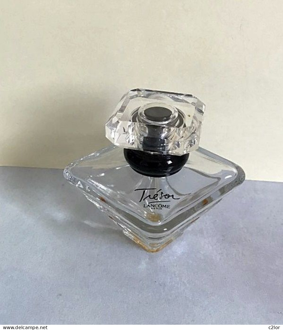 Flacon Vaporisateur "TRÉSOR"  De LANCÔME VIDE   Eau De Parfum  30 Ml - Bottles (empty)