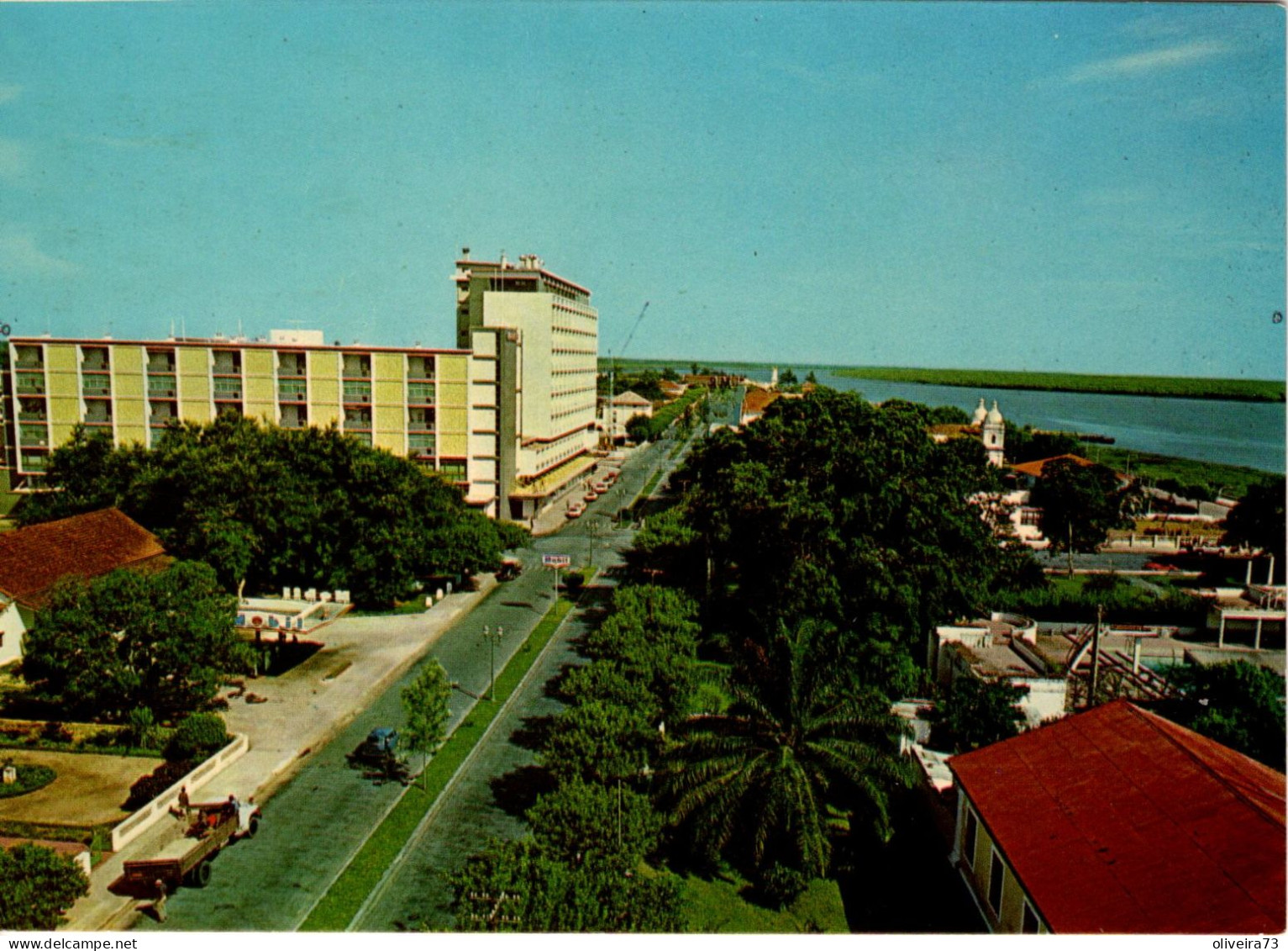 MOÇAMBIQUE - QUELIMANE - Avenida Salazar - Mozambique