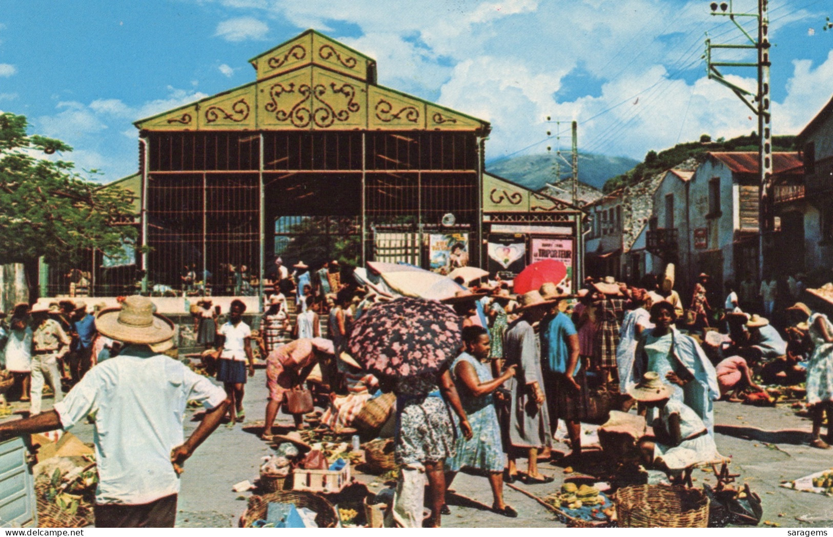 Martinique-Market Place In St. Pierre - Mint Antique Postcard - Polynésie Française
