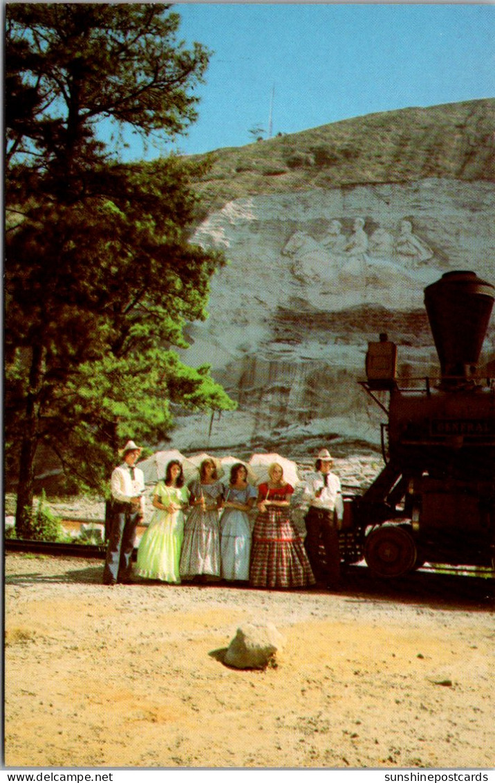 Georgia Old Locomotive And Beautiful Southern Belles At Stone Mountain - Atlanta