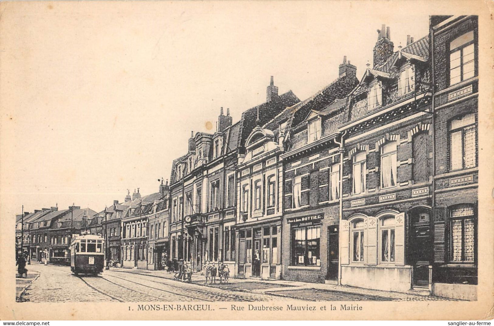 CPA 59 MONS EN BAROEUL RUE DAUBRESSE MAUVIEZ ET LA MAIRIE - Autres & Non Classés