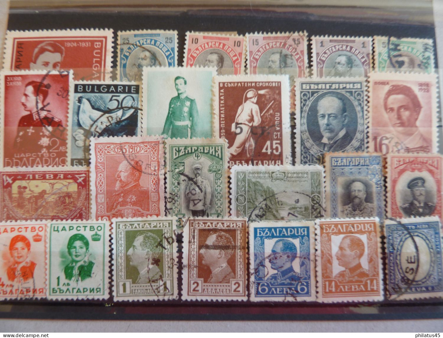 BULGARIE LOT DE 25 TIMBRES ANCIENS TOUS DIFFERENTS - Collections, Lots & Series