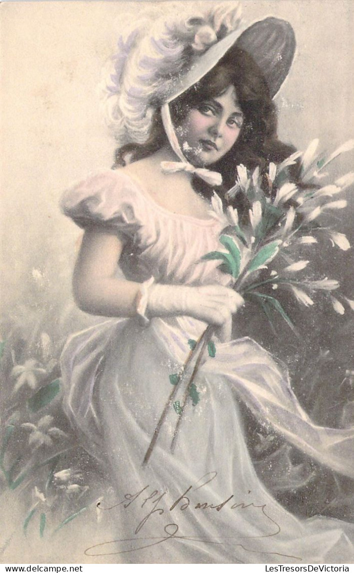 FANTAISIE - Femme Au Chapeau Et Fleurs - Illustration Non Signée - Carte Postale Ancienne - Mujeres