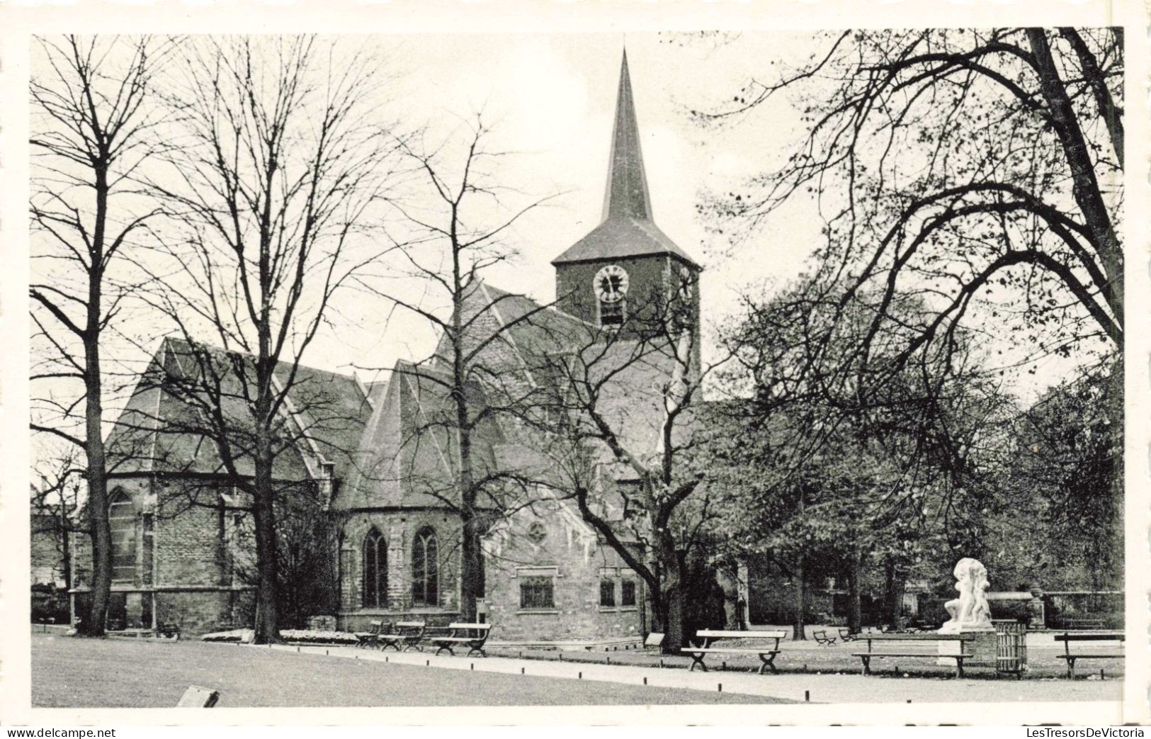 FRANCE - Forest - Eglise De Saint-Denis - Eglise - Arbres Morts - Statues - Bancs - Carte Postale Ancienne - Altri & Non Classificati