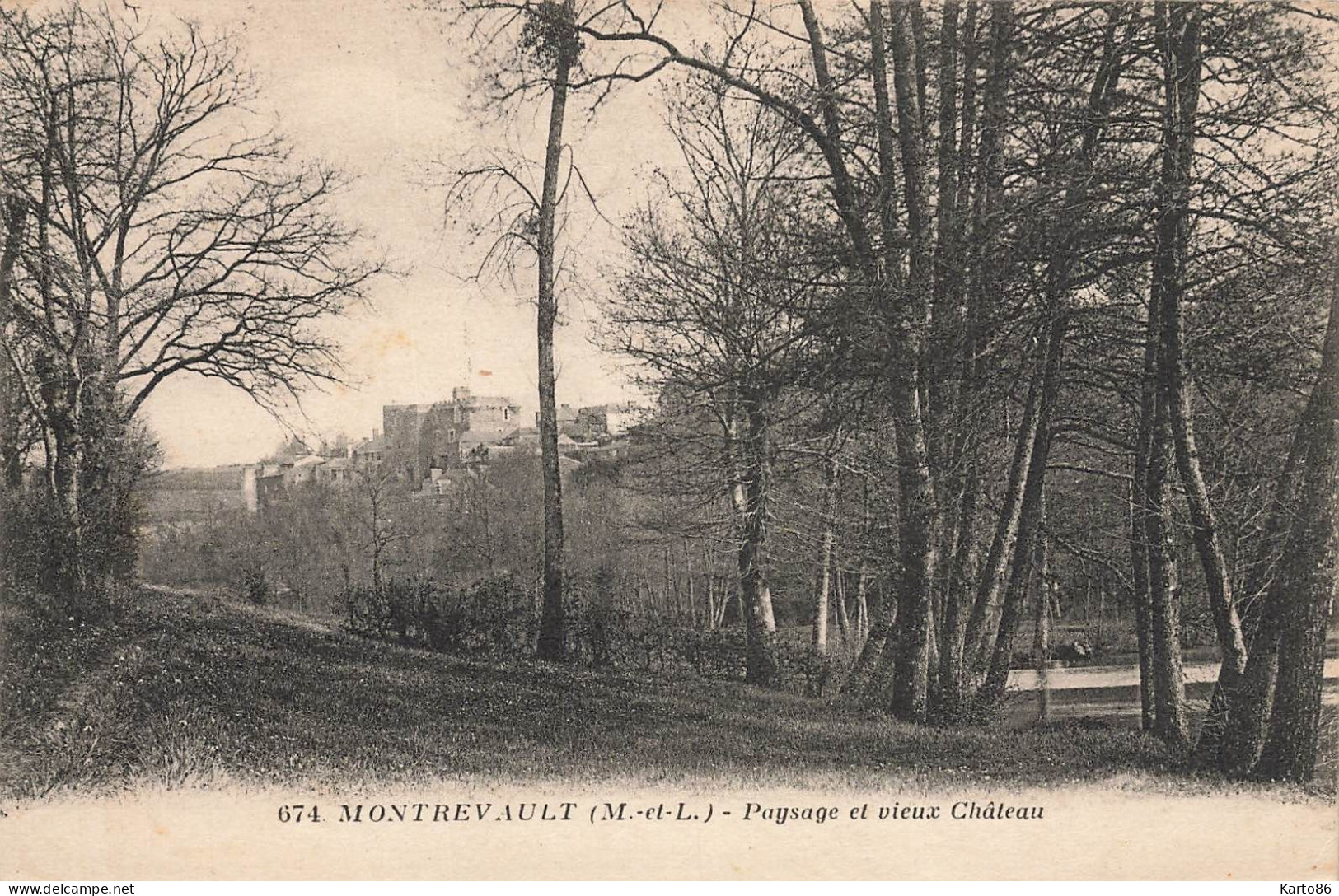 Montrevault * Paysage Du Village Et Vieux Château - Montrevault