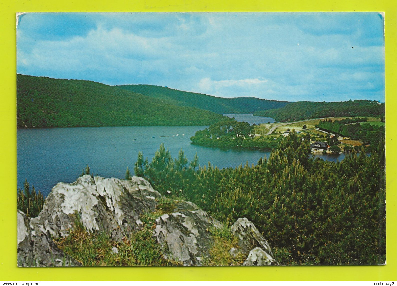 22 CAUREL N°8 Vue Sur Le Lac De Guerlédan VOIR DOS Et Flamme De Mur De Bretagne En 1979 - Caurel