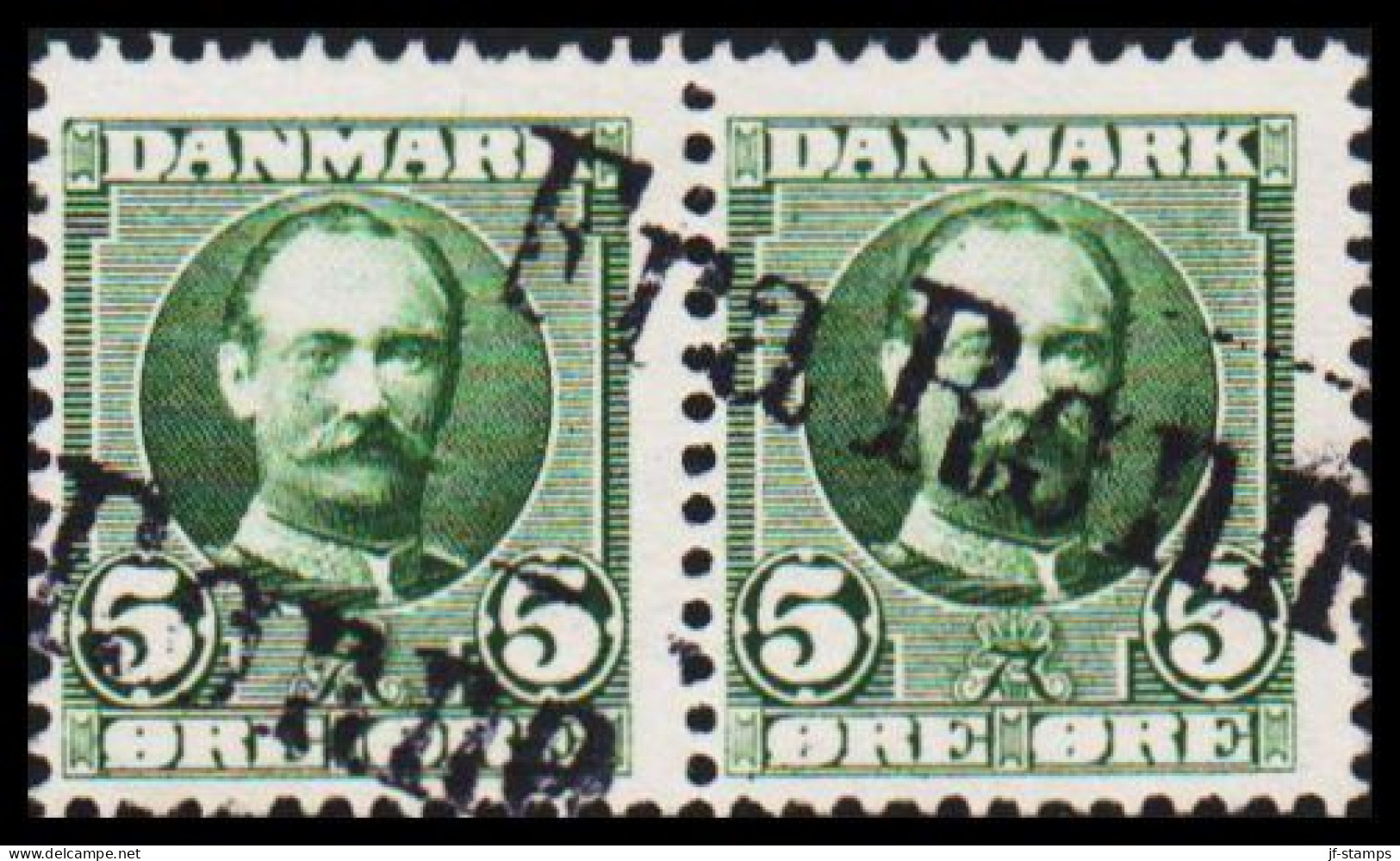 1907. DANMARK. Fra Rønne On Pair 5 øre Frederik VIII.  (Michel 53) - JF534057 - Used Stamps