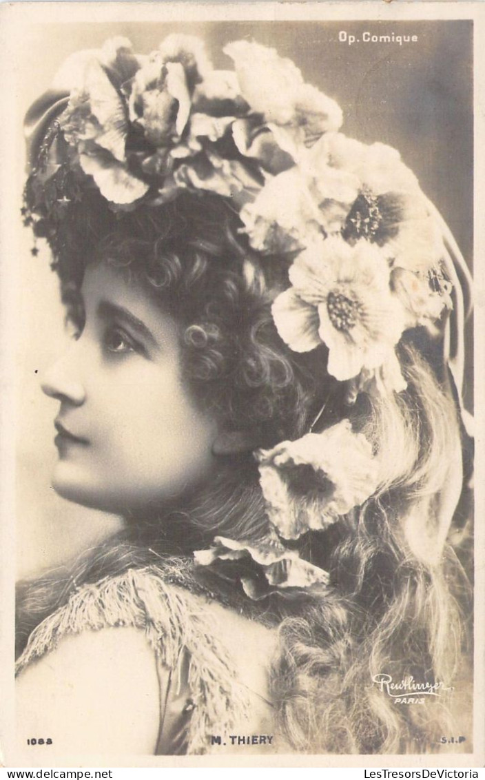 FANTAISIE - Portrait D'une Femme - Opéra Comique - M THIERRY - Fleurs - Carte Postale Ancienne - Women