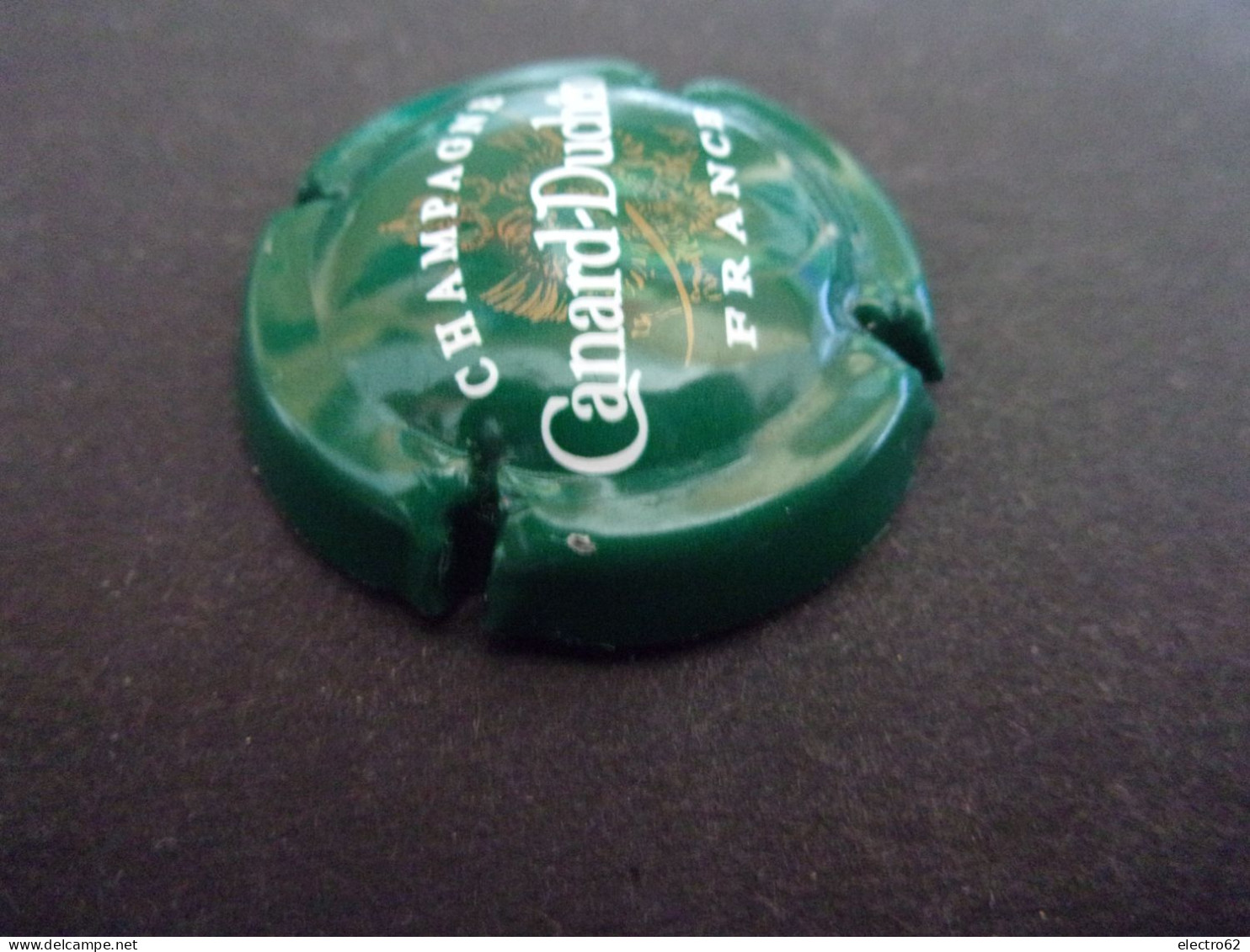 capsule cap's de champagne Canard-Duchêne Vert foncé