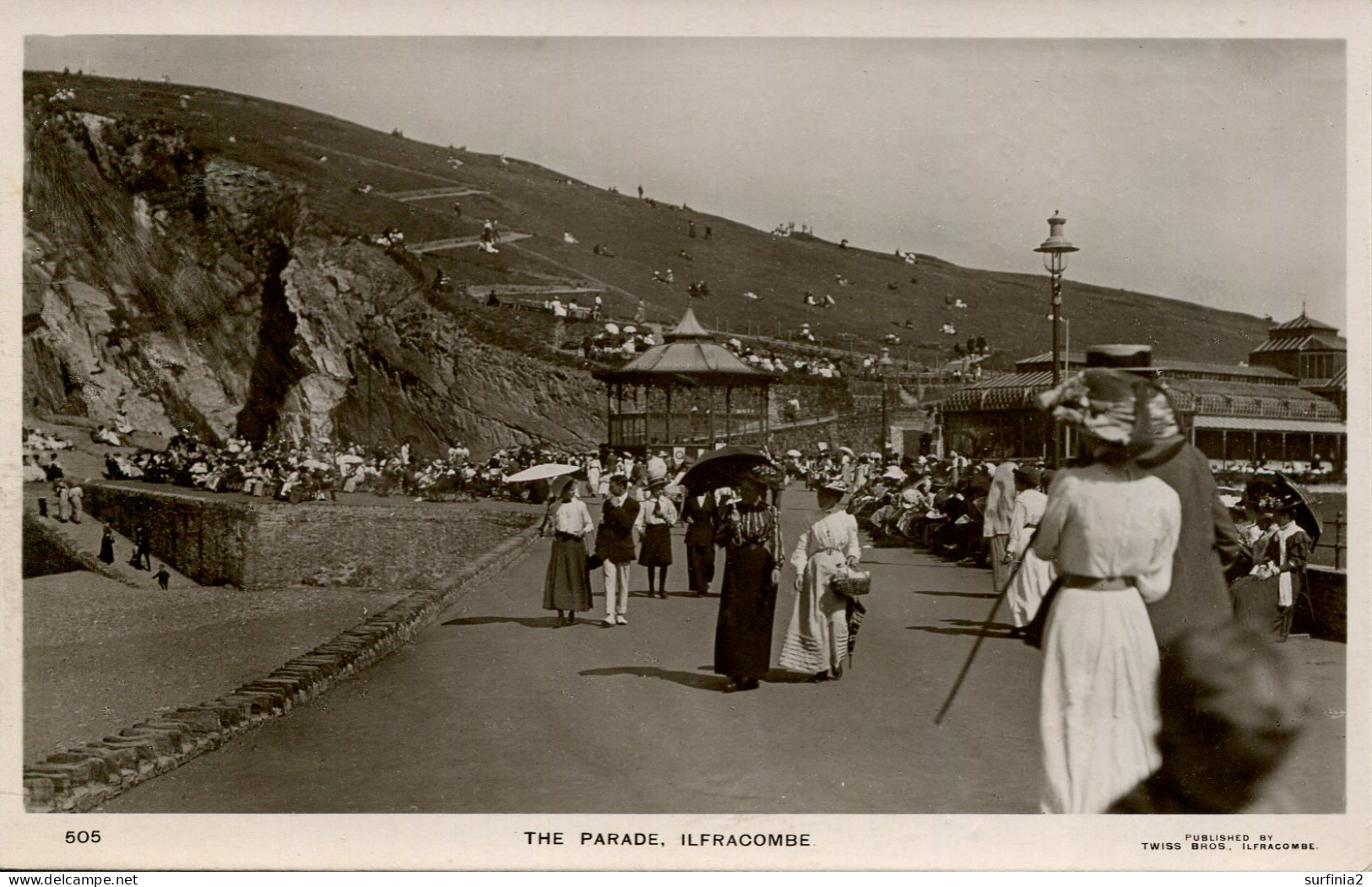 DEVON - ILFRACOMBE - THE PARADE - ANIMATED  RP  Dv2066 - Ilfracombe