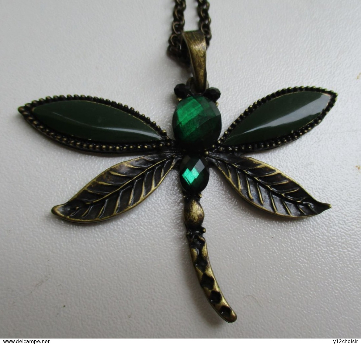 PENDENTIF LIBELLULE AVEC SA CHAINE - Pendants