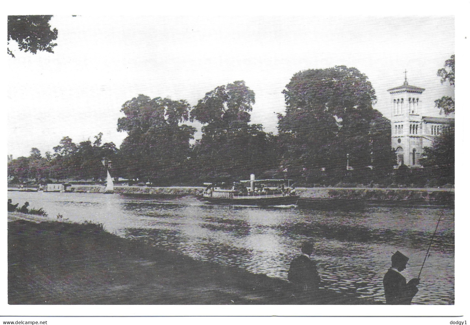 REPRODUCTION CARD. THAMES & CATHOLIC CHURCH, KINGSTON, Circa 1907, SURREY, ENGLAND. UNUSED POSTCARD   Ac2 - Surrey