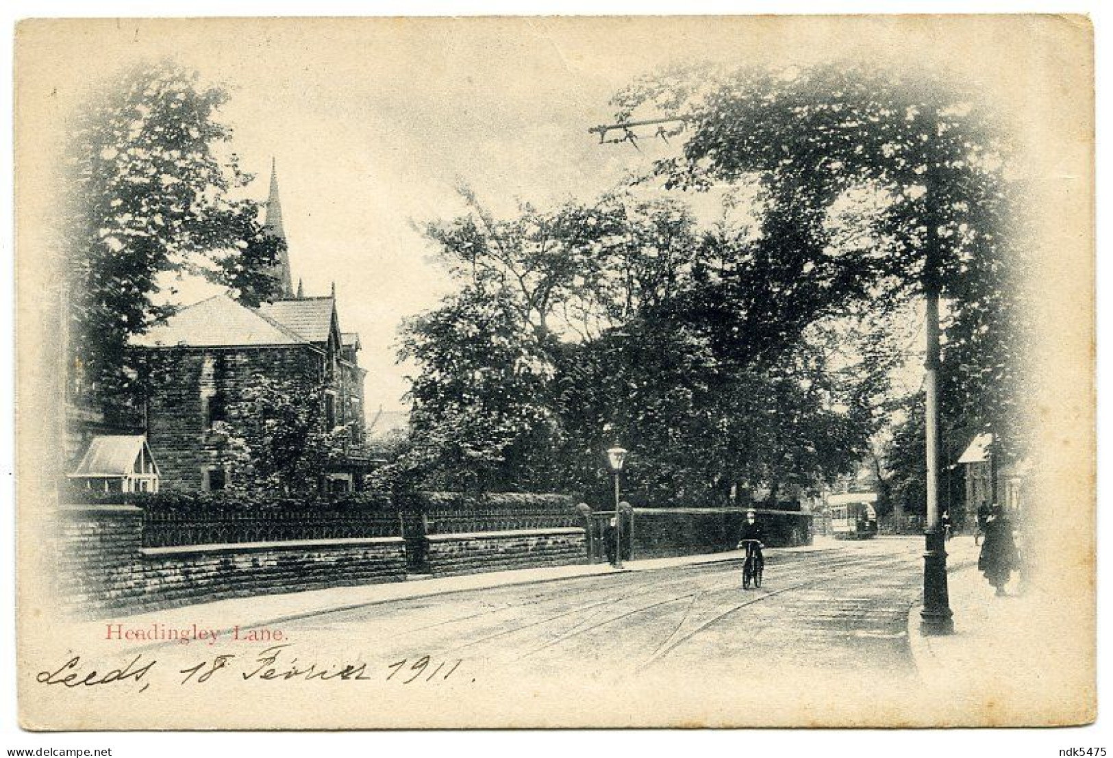 LEEDS : HEADINGLEY LANE / PARIS, RUE LA FONTAINE (BERTAN) - Leeds