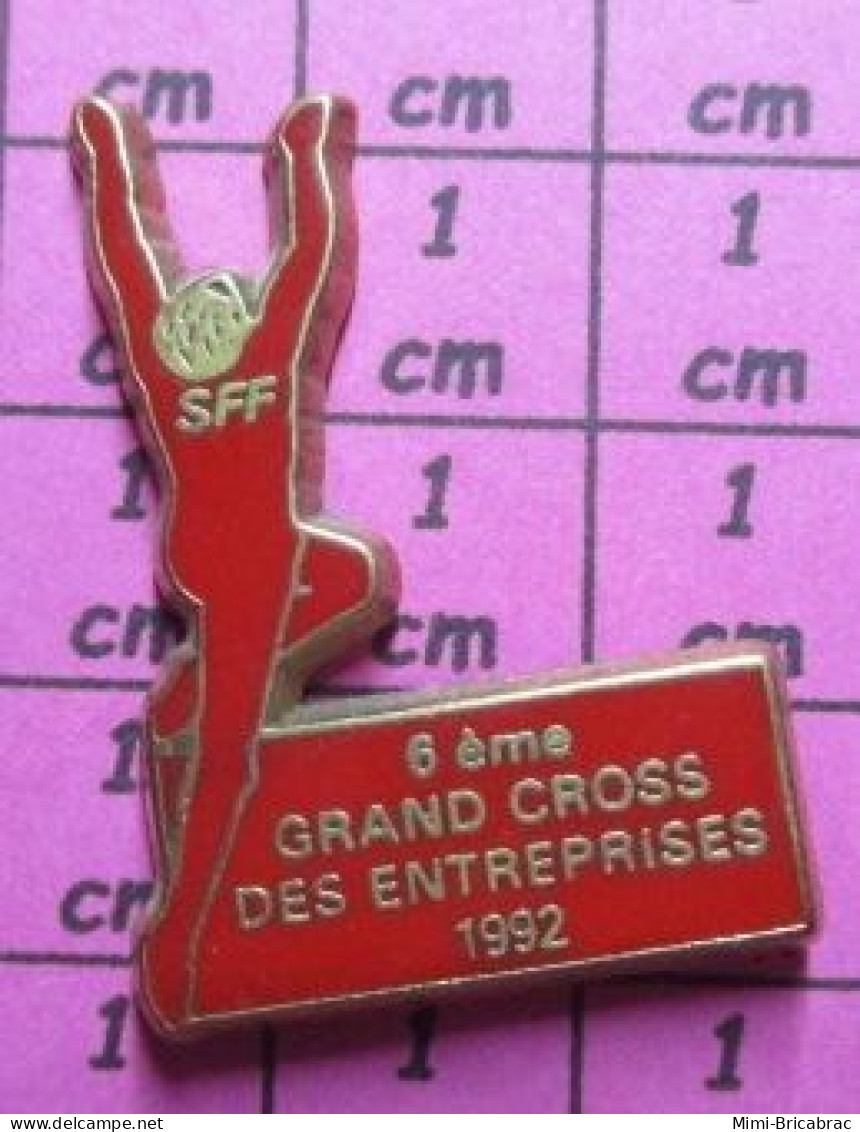 1218B Pin's Pins / Beau Et Rare / SPORTS / ATHLETISME 6e GRAND CROSS DES ENTREPRISES 1992 - Athlétisme