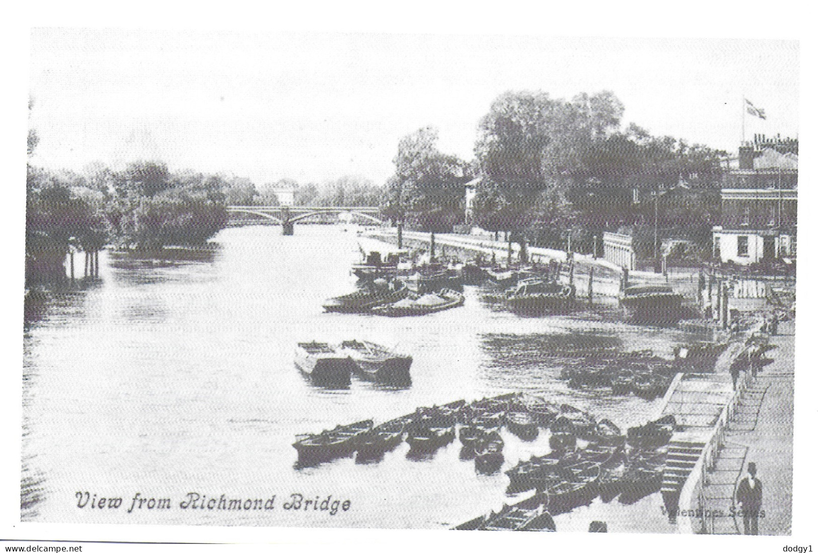 REPRODUCTION CARD. VIEW FROM RICHMOND BRIDGE, RICHMOND, Circa 1905, SURREY, ENGLAND. UNUSED POSTCARD   Z3 - Surrey