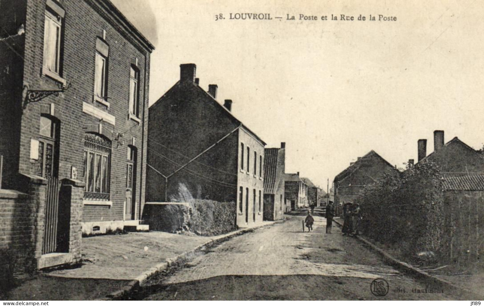 12140 - Nord > Louvroil (59) La Poste Et La Rue De La Poste - Louvroil