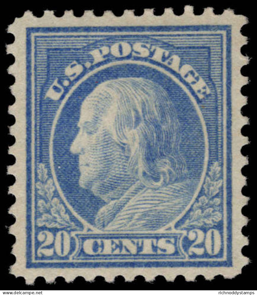 USA 1917-20 20c Ultramarine Fine Lightly Mounted Mint. - Unused Stamps