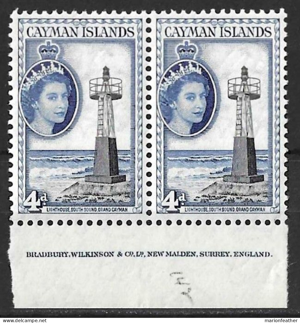 CAYMAN Is...QUEEN ELIZABETH II...(1952-22..)...."1953..".....4d X PAIR....IMPRINT....H356..SG155......MNH... - Cayman Islands