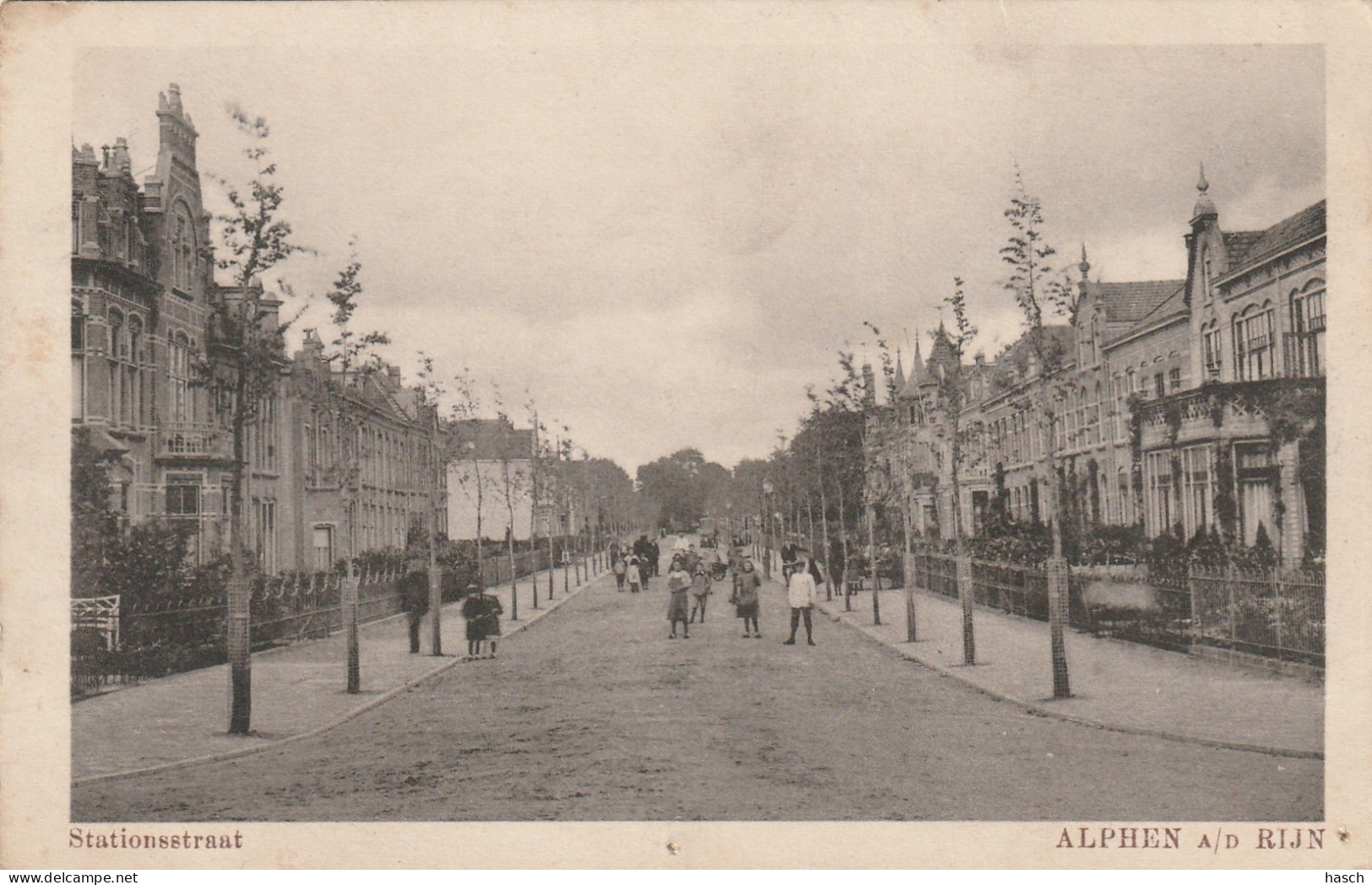 4903 21 Alphen Aan De Rijn, Stationsstraat. (Kleine Vouwen In De Hoeken) - Alphen A/d Rijn