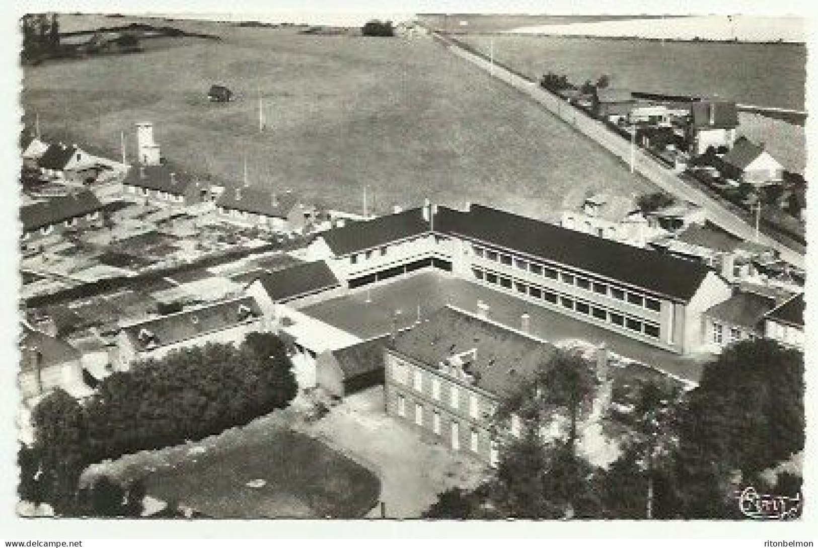 Goderville 76 L Ecole De Jeunes Filles - Goderville