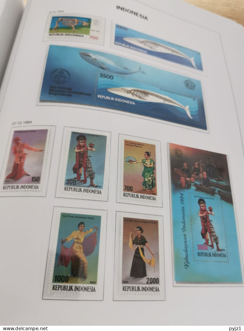 Indonesia MNH 1985-1999 in DAVO luxe album with slipcase