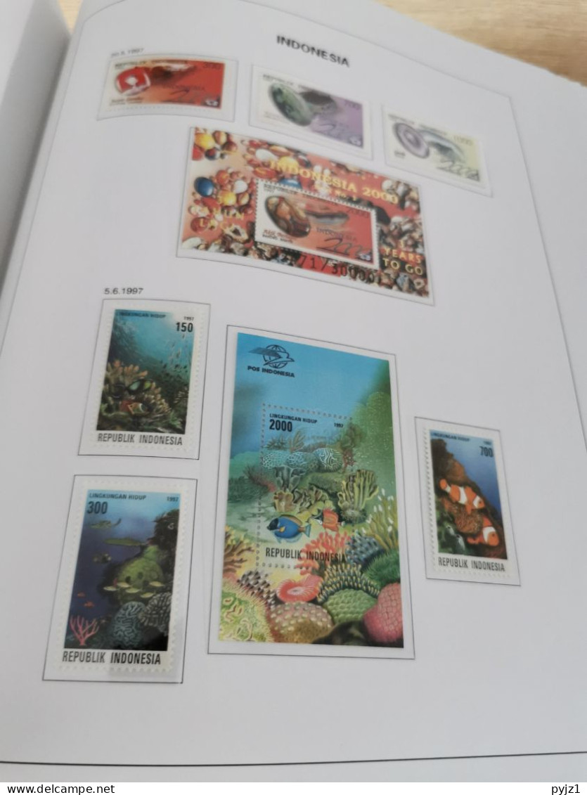 Indonesia MNH 1985-1999 in DAVO luxe album with slipcase