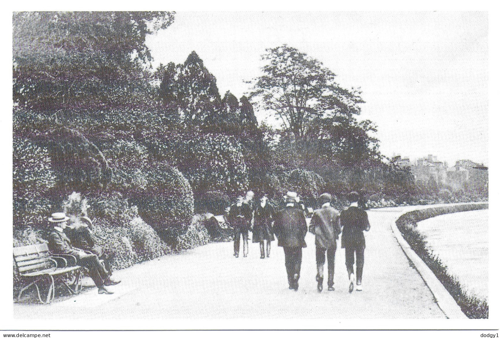 REPRODUCTION CARD. SURBITON PROMENADE, EARLY 1900's, SURREY, ENGLAND. UNUSED POSTCARD   Qw3 - Surrey