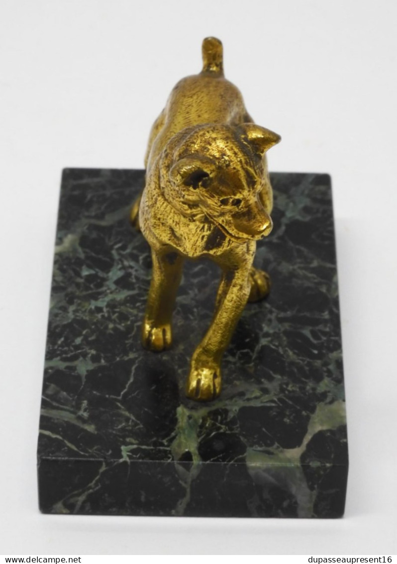 - JOLI PETIT CHIEN BRONZE /SOCLE MARBRE NOIR sans nom de sculpteur Paperweight  E