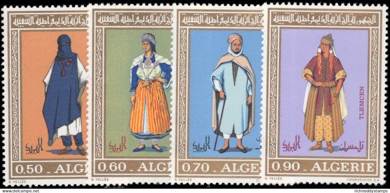 Algeria 1972 Regional Costumes (2nd Issue) Unmounted Mint. - Algérie (1962-...)