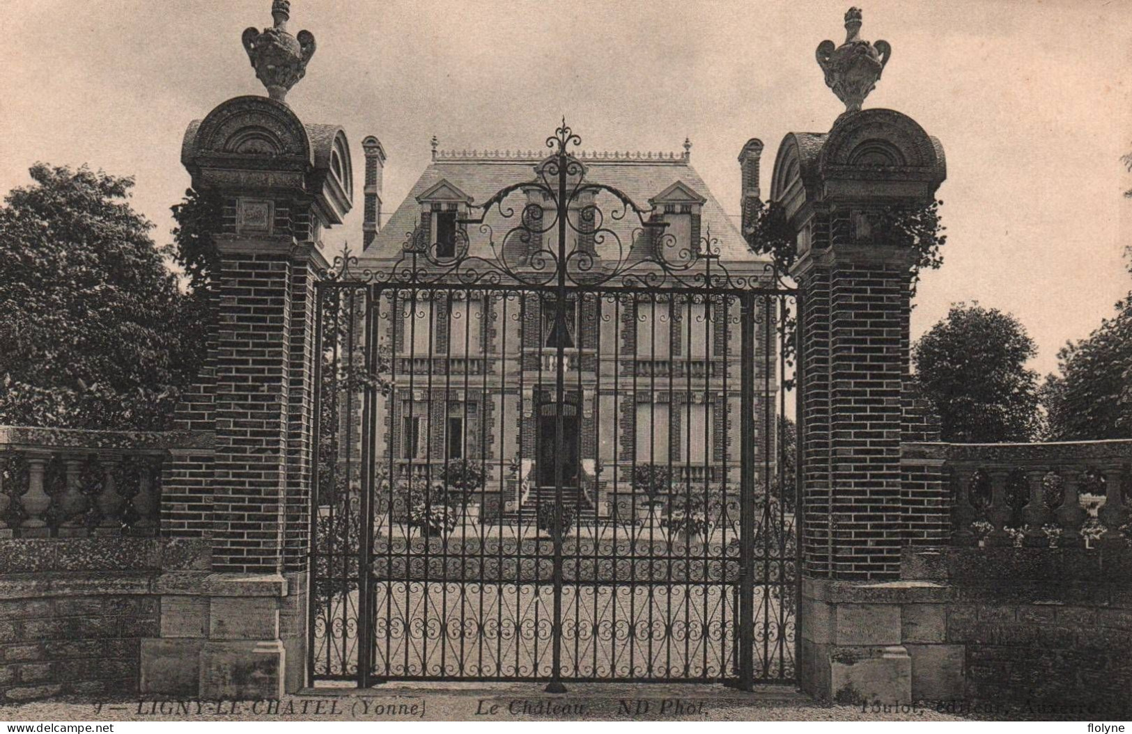 Ligny Le Châtel - Le Château - La Grille - Ligny Le Chatel