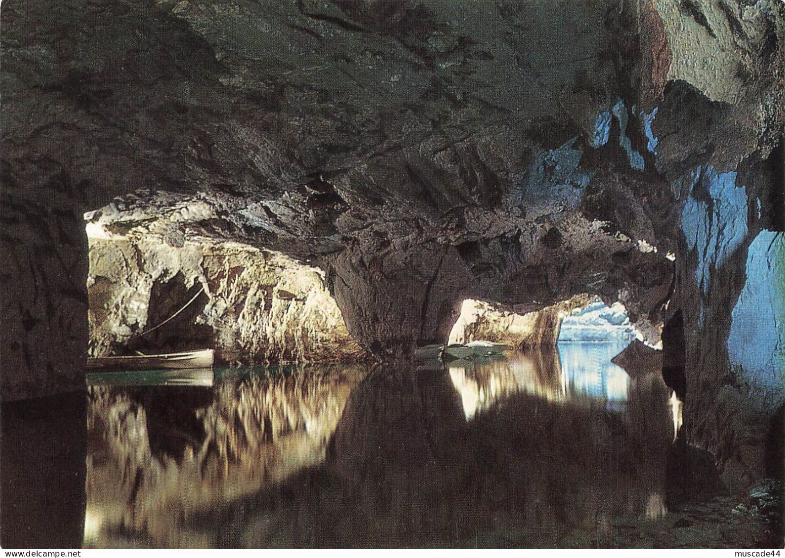 ST LEONARD - LAC SOUTERRAIN - Saint-Léonard