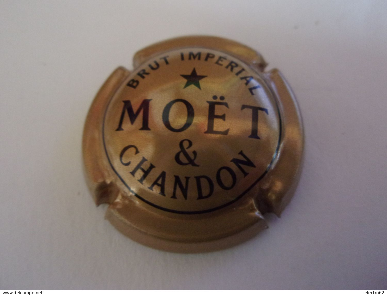 Cap's Champagne Moët Et Chandon Brut Impérial - Moet Et Chandon