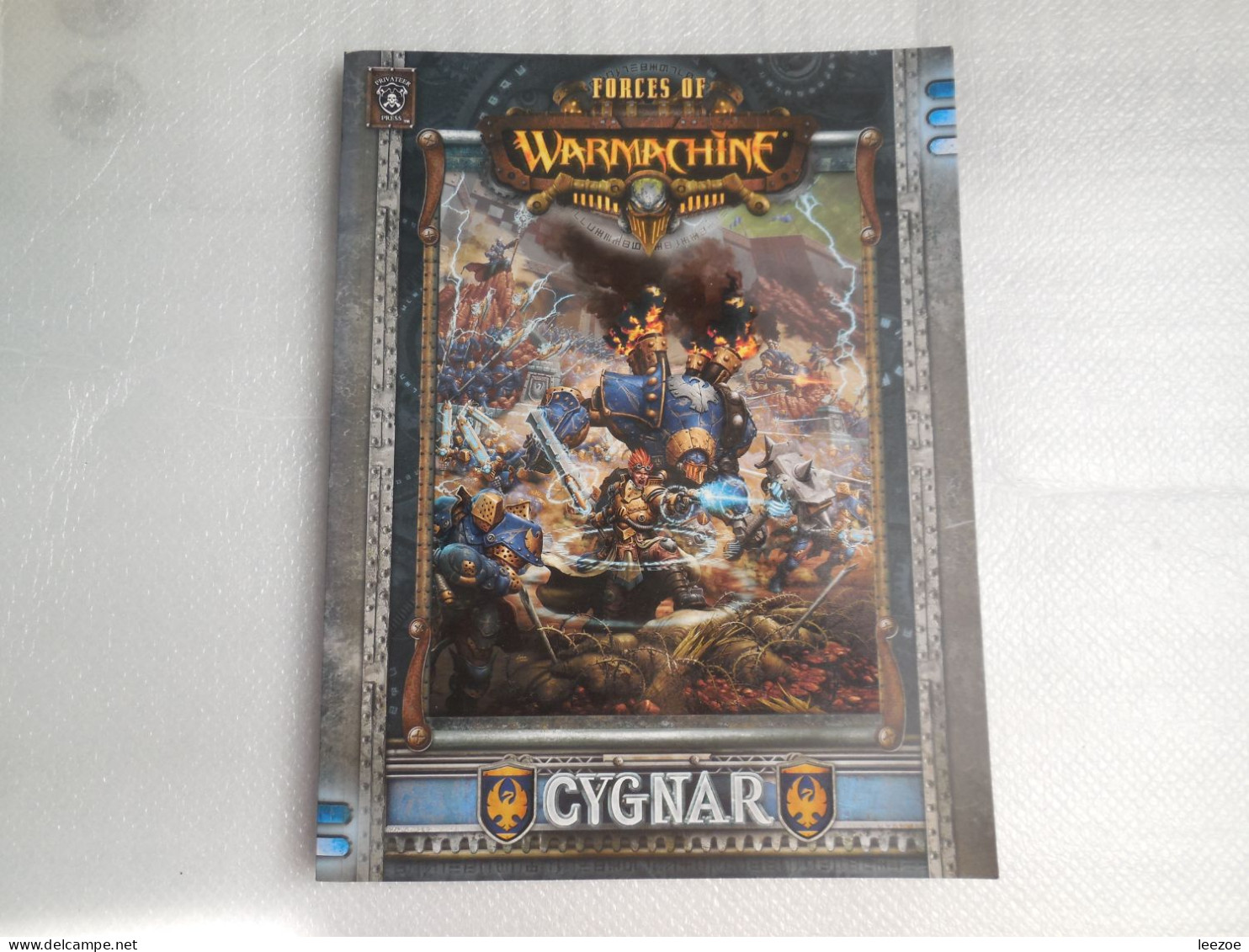 LIVRE CYGNAR COURAGE AND HONOR FORCES OF WARMACHINE EN ANGLAIS..REF.EB/06 - Palour Games