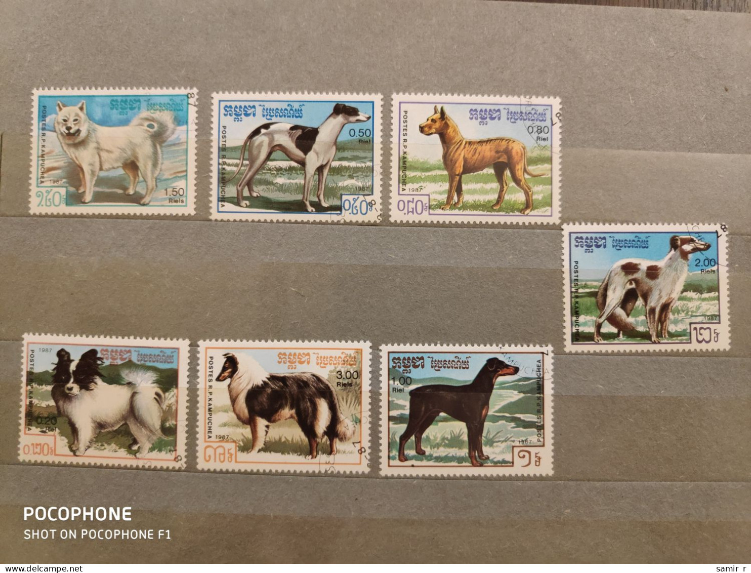 1987 Kampuchea	Dogs (F14) - Kampuchea